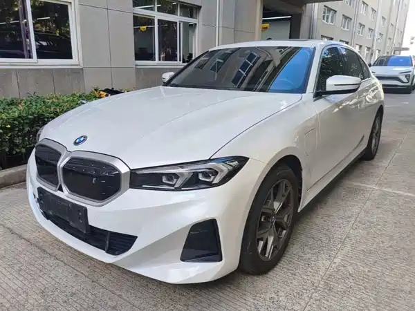 BMW i3 2022