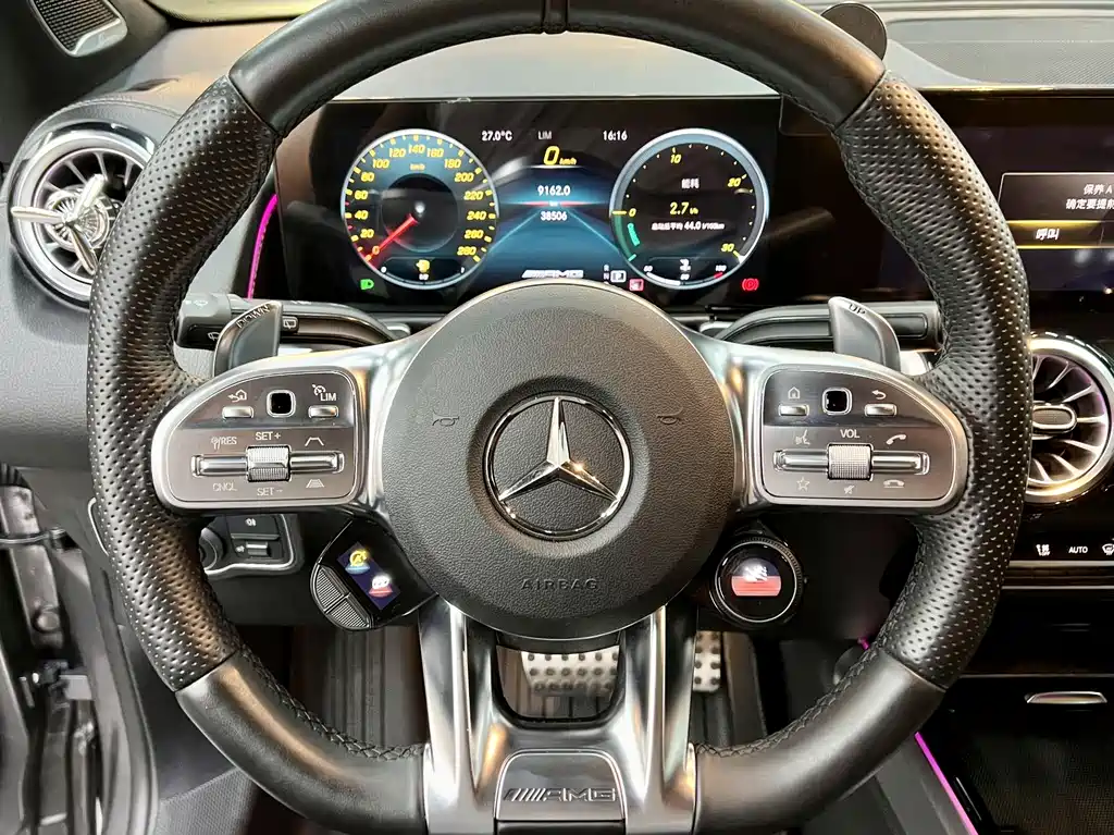 Mercedes-Benz GLB AMG 2022 — фото 7
