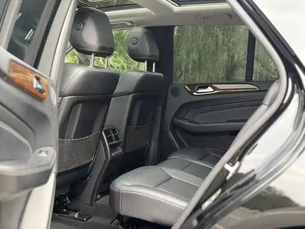Mercedes-Benz M-Class 2015