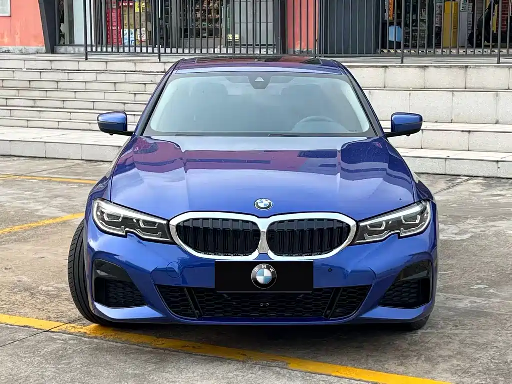 BMW 3 Series 2019 — фото 2