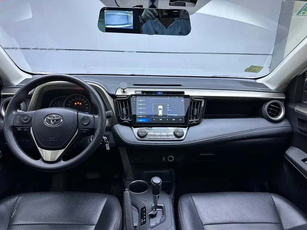 Toyota RAV4 2016