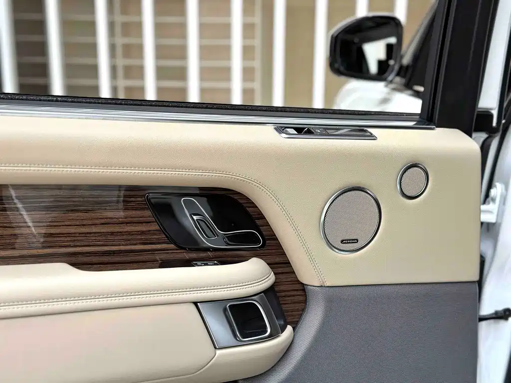 Land Rover Range Rover 2019 — фото 14
