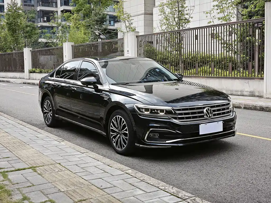 Volkswagen Phideon 2023 — фото 3