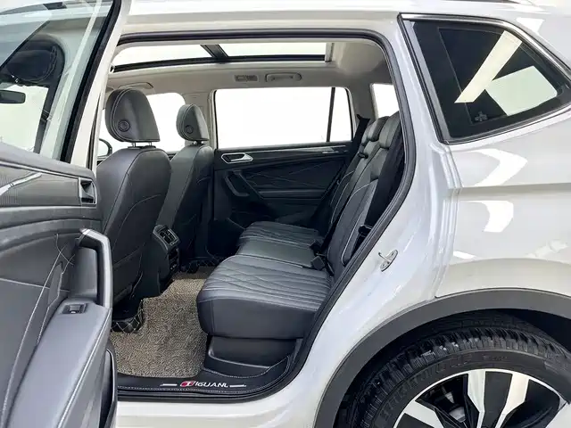 Volkswagen Tiguan L 2022 — фото 11