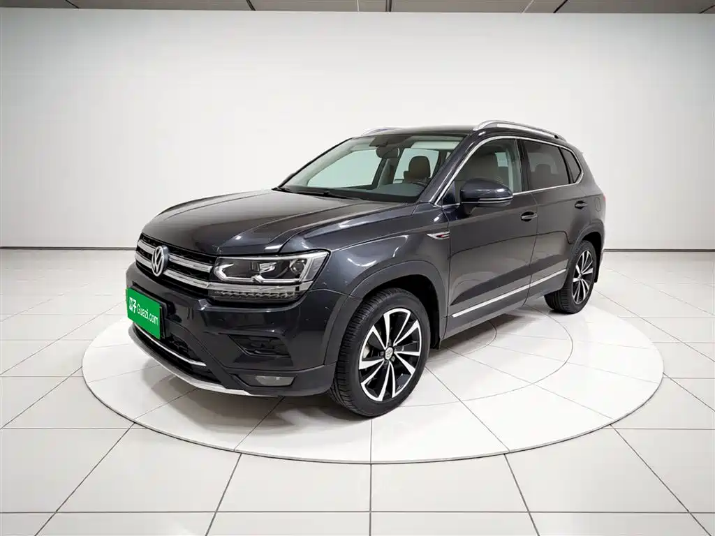 Volkswagen Tharu 2020