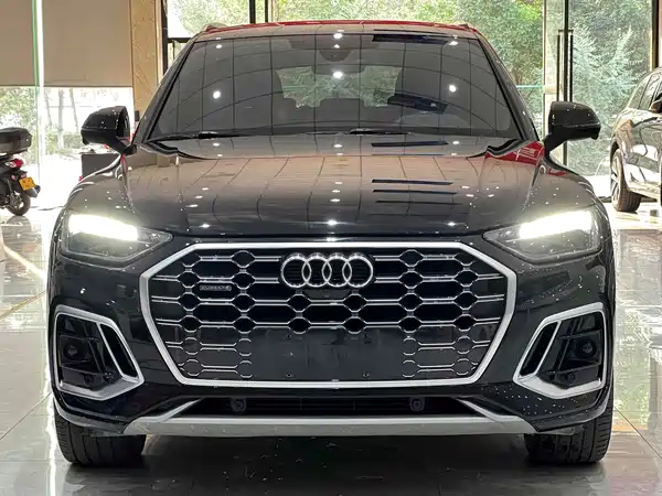 Audi Q5L 2022