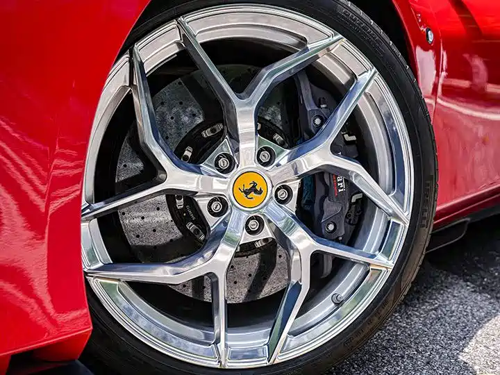 Ferrari F8 2022 — фото 9
