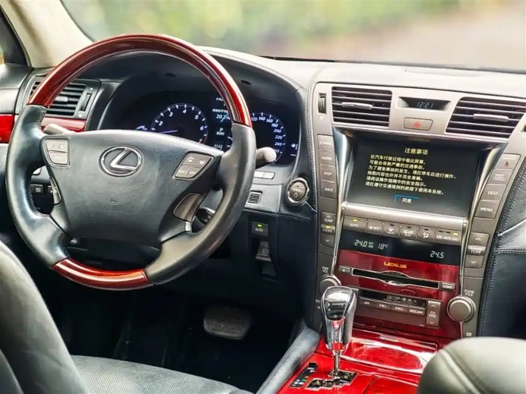 Lexus LS 2007 — фото 12