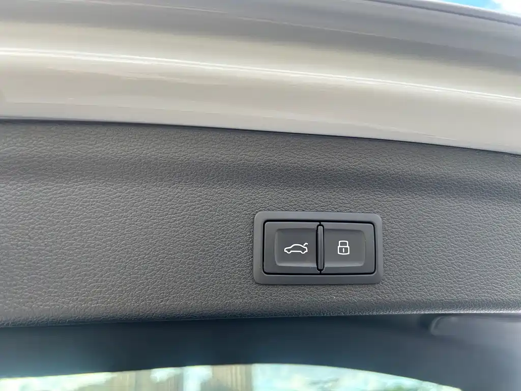 Audi Q3 2023 — фото 20