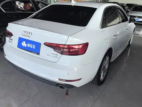 Audi A4L 2017