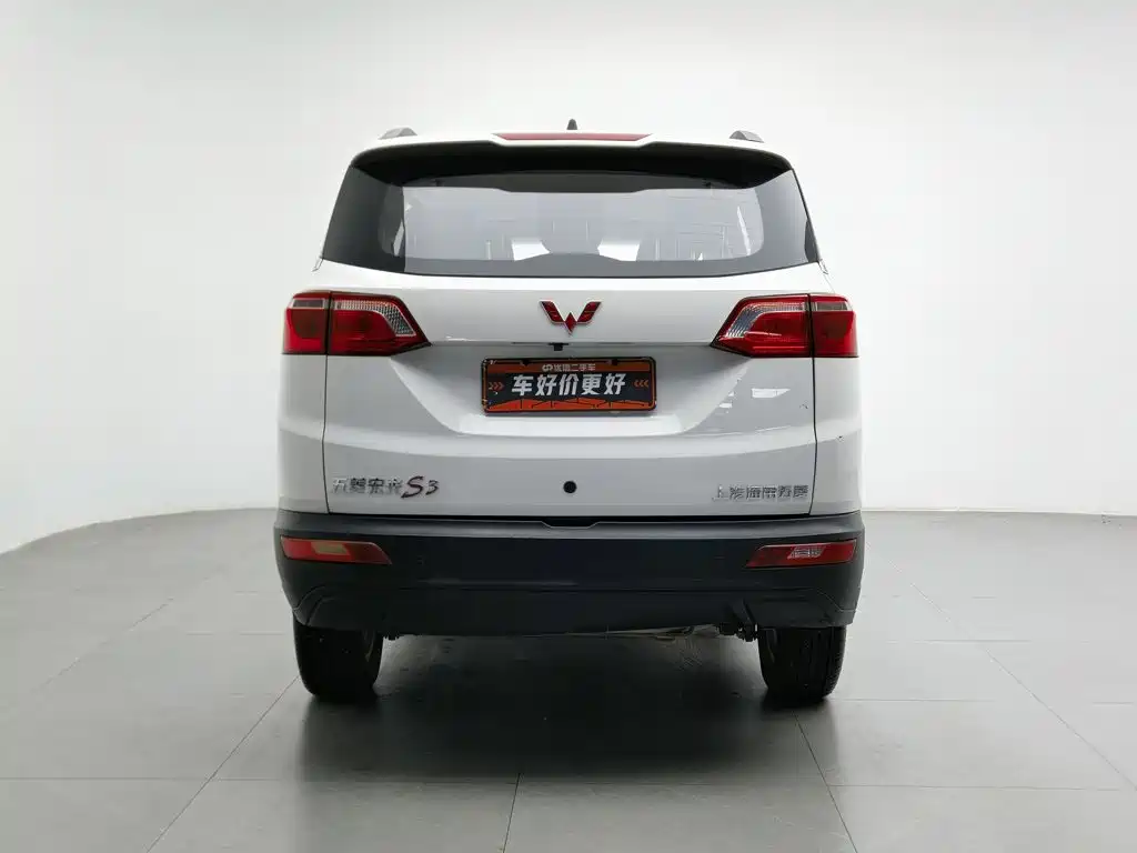 Wuling Hongguang S3 2018 — фото 4