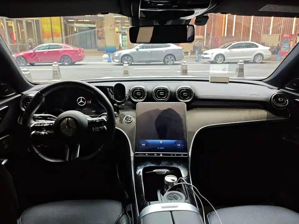 Mercedes-Benz C-Class 2023