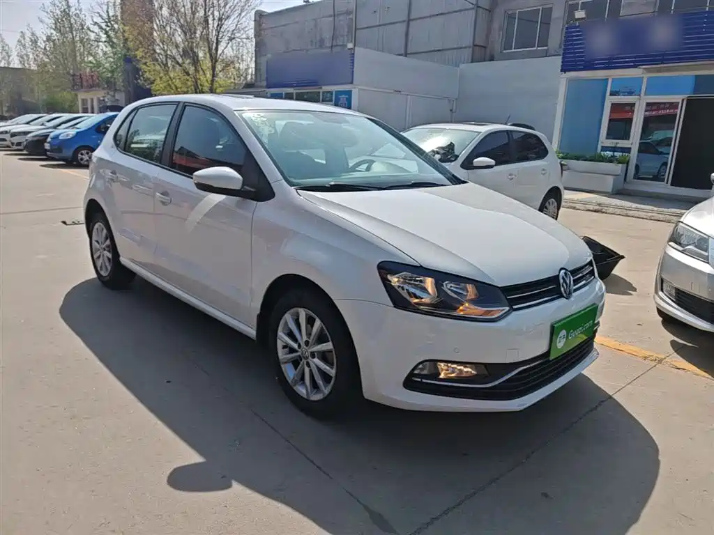 Volkswagen Polo 2015 — фото 4
