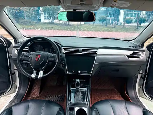 Roewe i5 2019