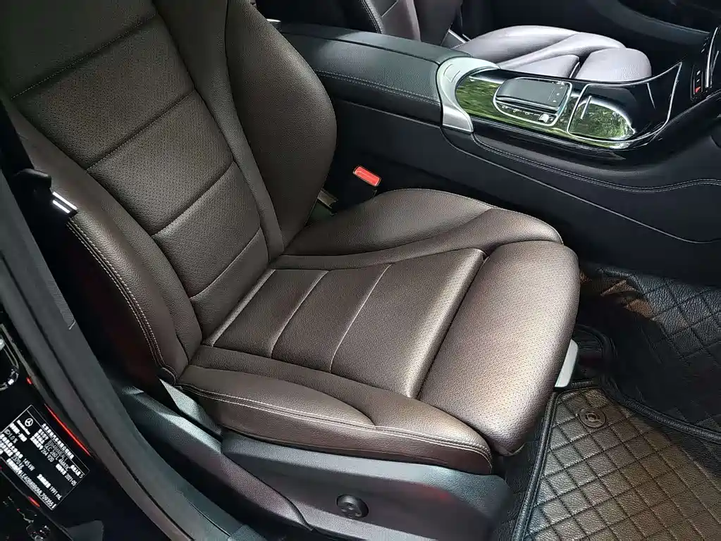 Mercedes-Benz GLC 2021 — фото 12