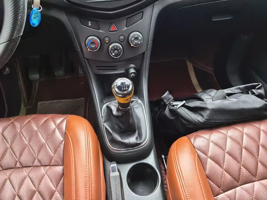 Chevrolet Trax 2016 — фото 14