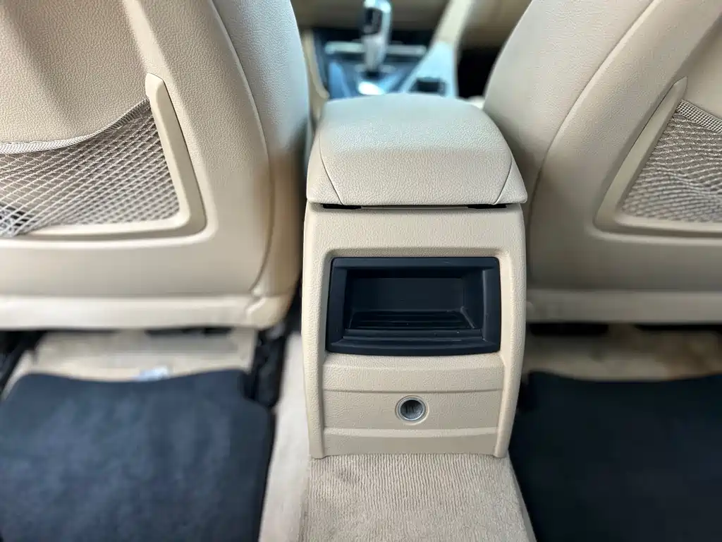 BMW 3 Series 2015 — фото 18