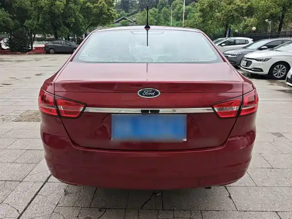 Ford Escort 2017