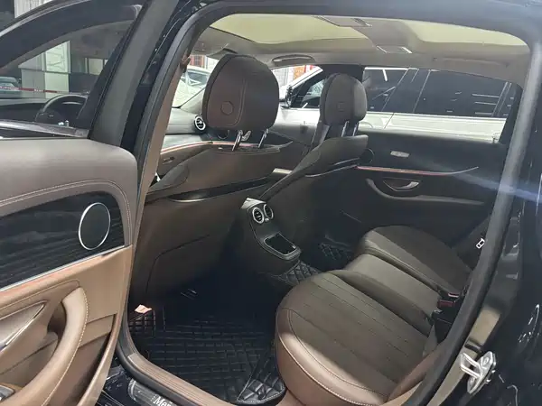 Mercedes-Benz E-Class 2023