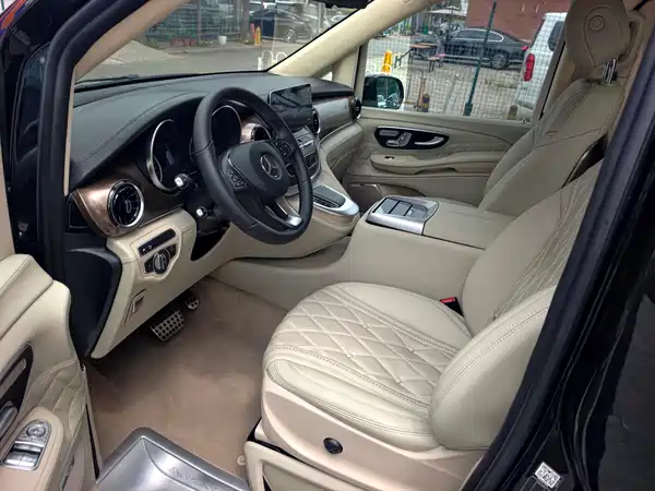 Mercedes-Benz V-Class 2022
