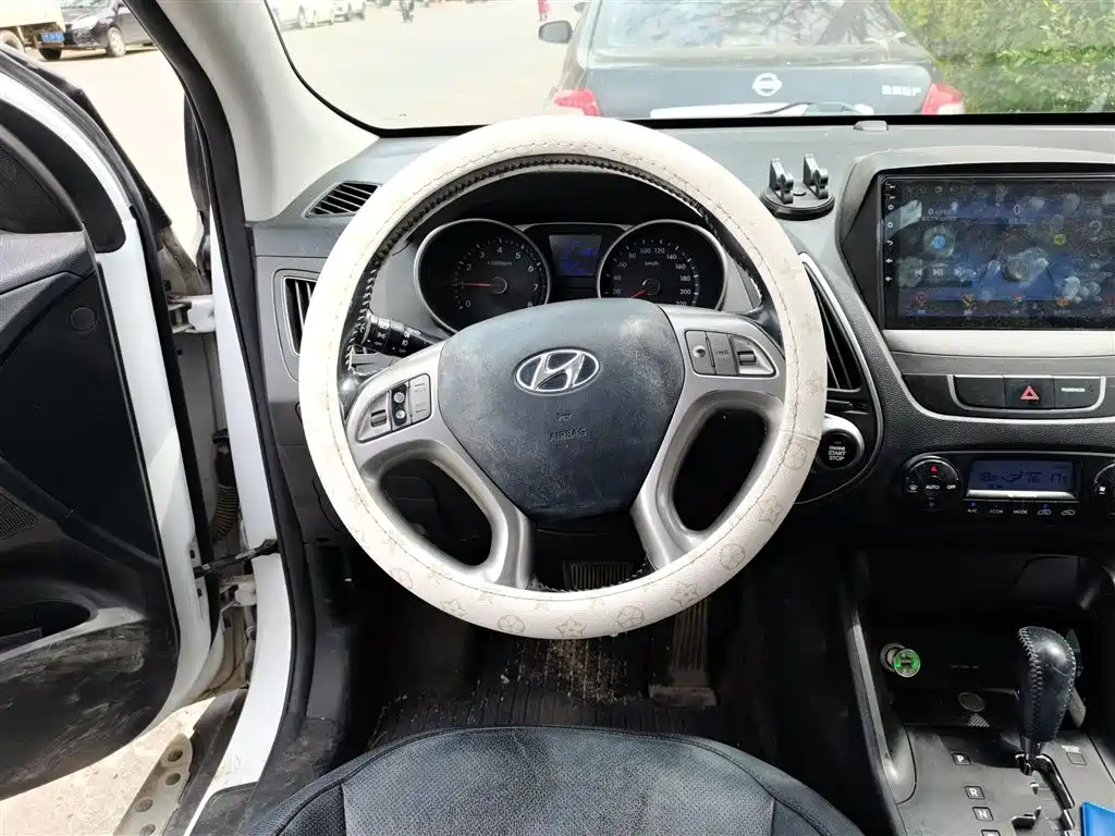 Hyundai ix35 2018 — фото 11