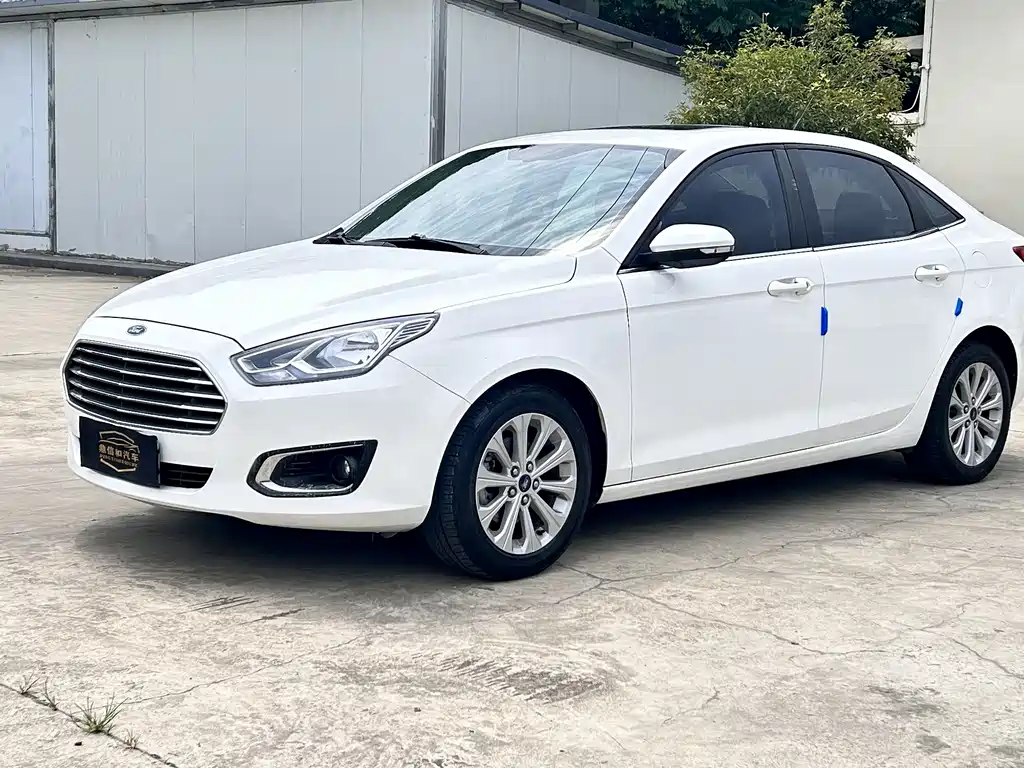 Ford Escort 2016