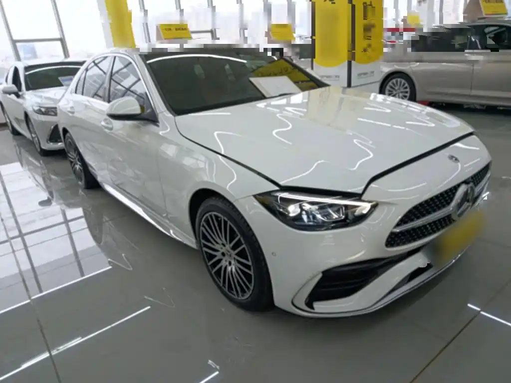 Mercedes-Benz C-Class 2024