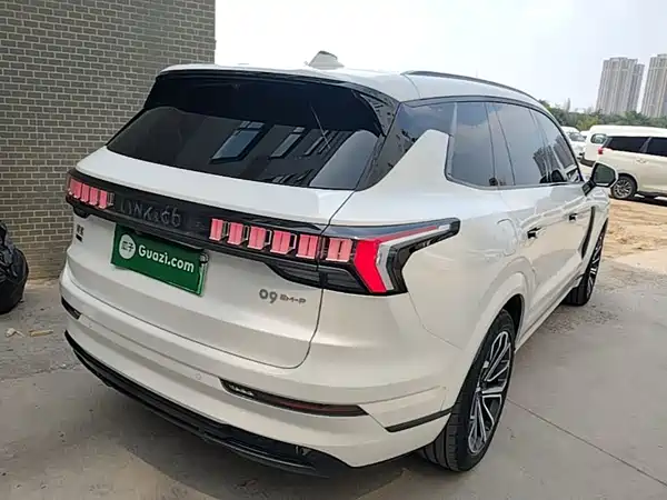 Lynk & Co 09 EM-P 2022