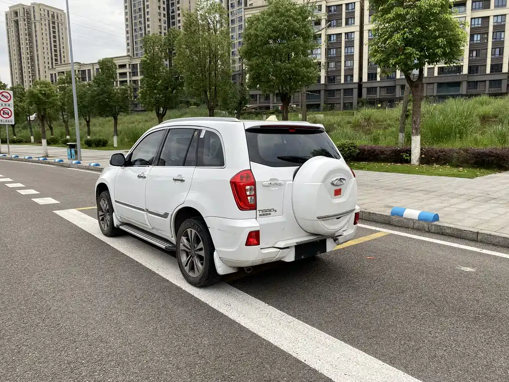 Chery Tiggo 3 2015 — фото 26