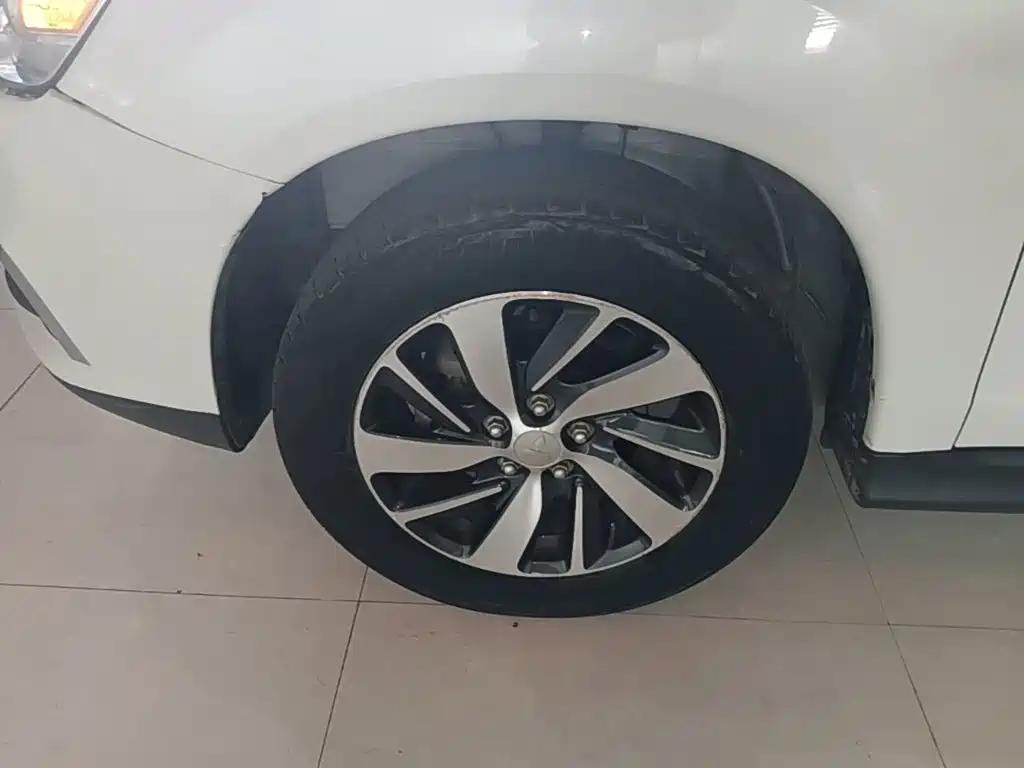 Mitsubishi ASX 2018 — фото 23