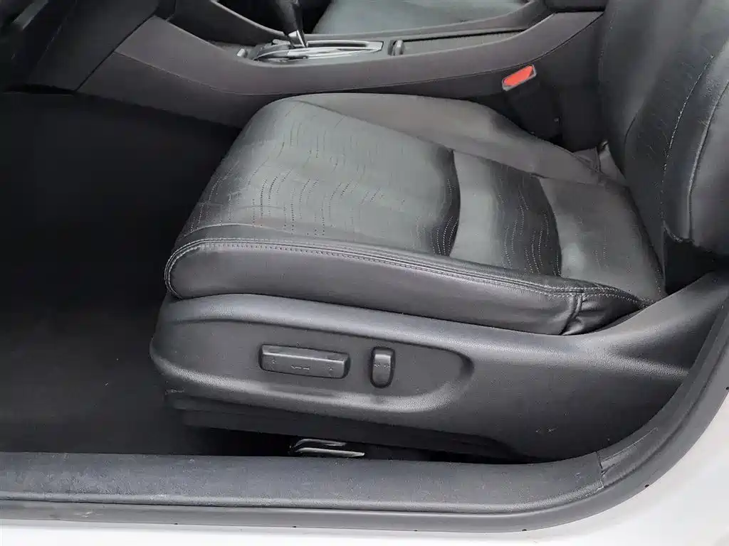 Honda Jade 2015 — фото 20