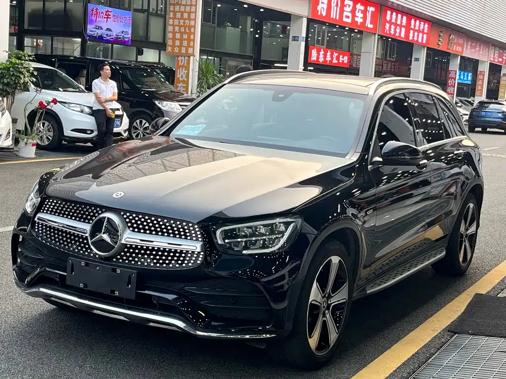 Mercedes-Benz GLC 2023 — фото 1