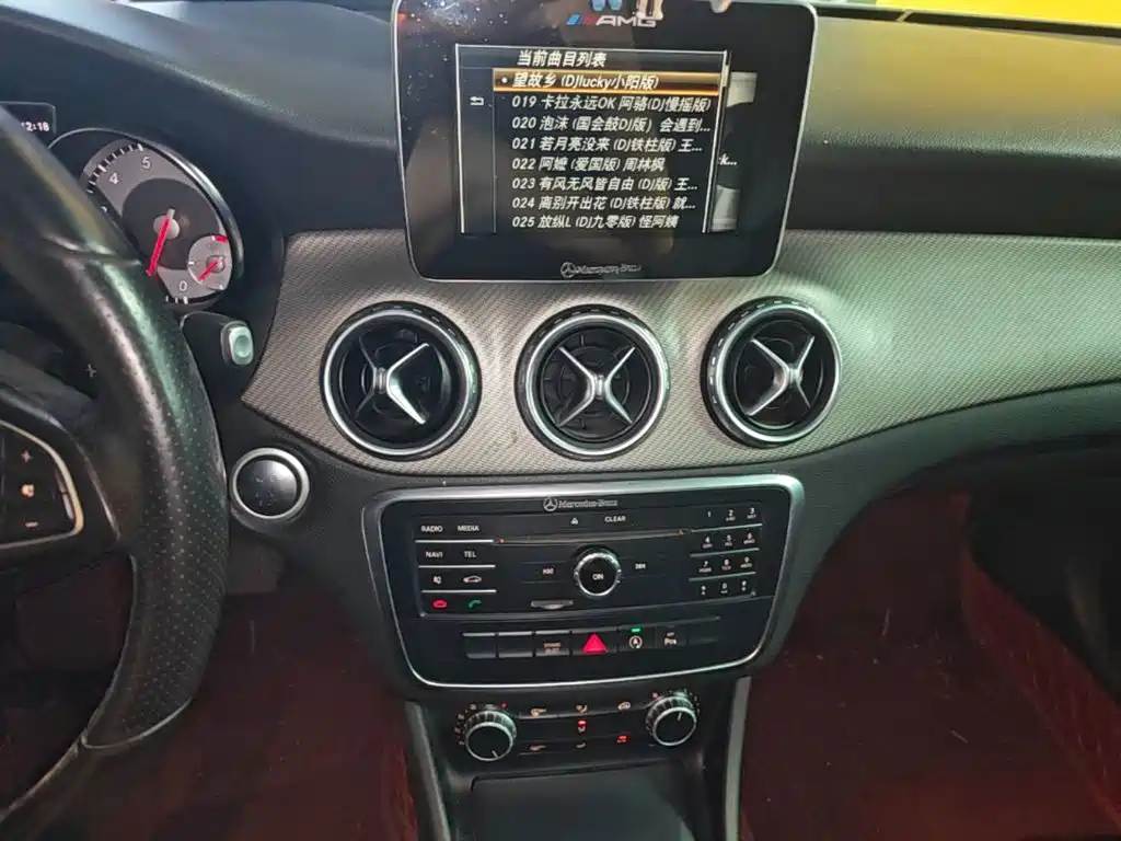 Mercedes-Benz GLA 2017 — фото 13