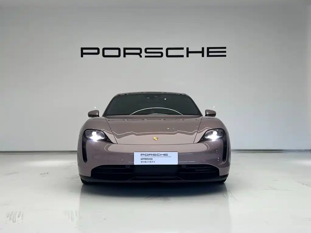 Porsche Taycan 2024 — фото 4