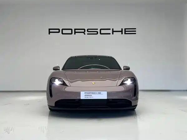 Porsche Taycan 2024