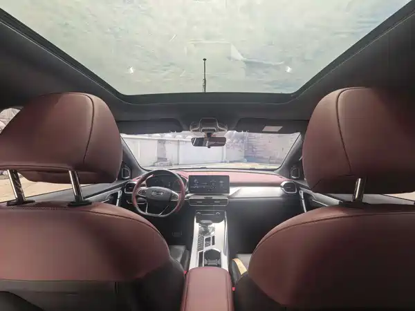 Geely Binyue 2022