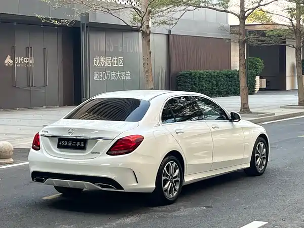 Mercedes-Benz C-Class 2018