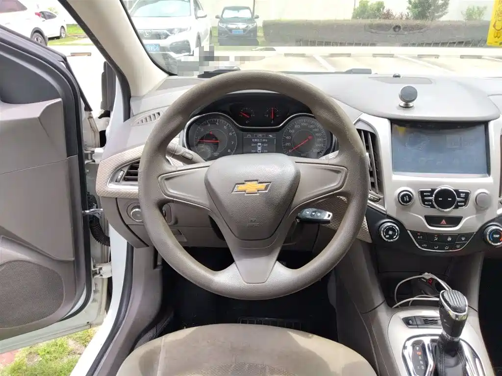Chevrolet Cruze 2015 — фото 11