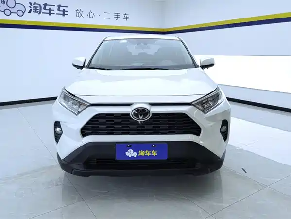 Toyota RAV4 2021