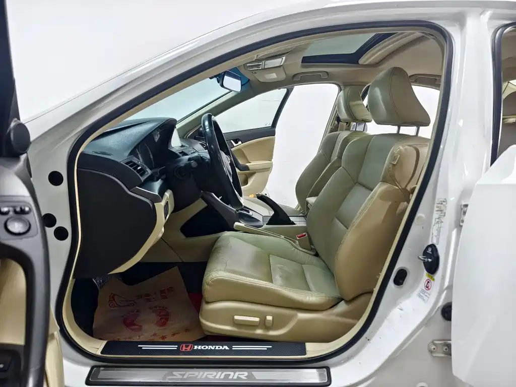 Honda Spirior 2013 — фото 11
