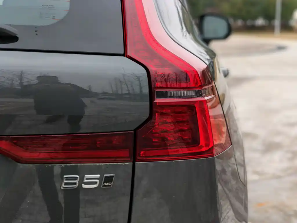 Volvo XC60 2025 — фото 10