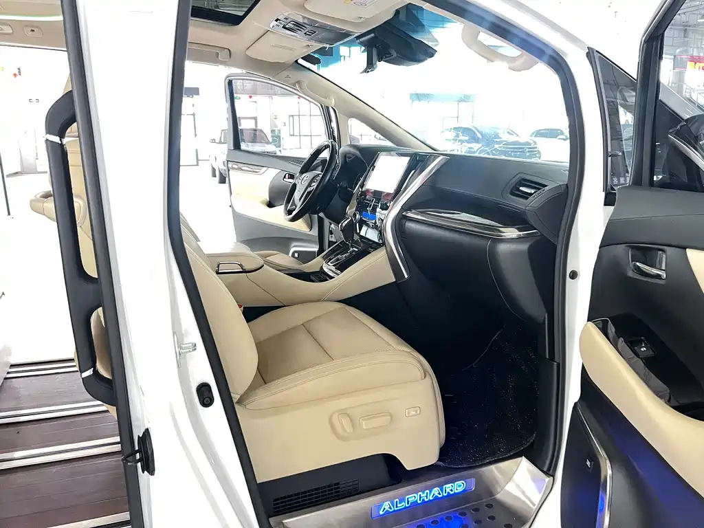 Toyota Vellfire 2020 — фото 21