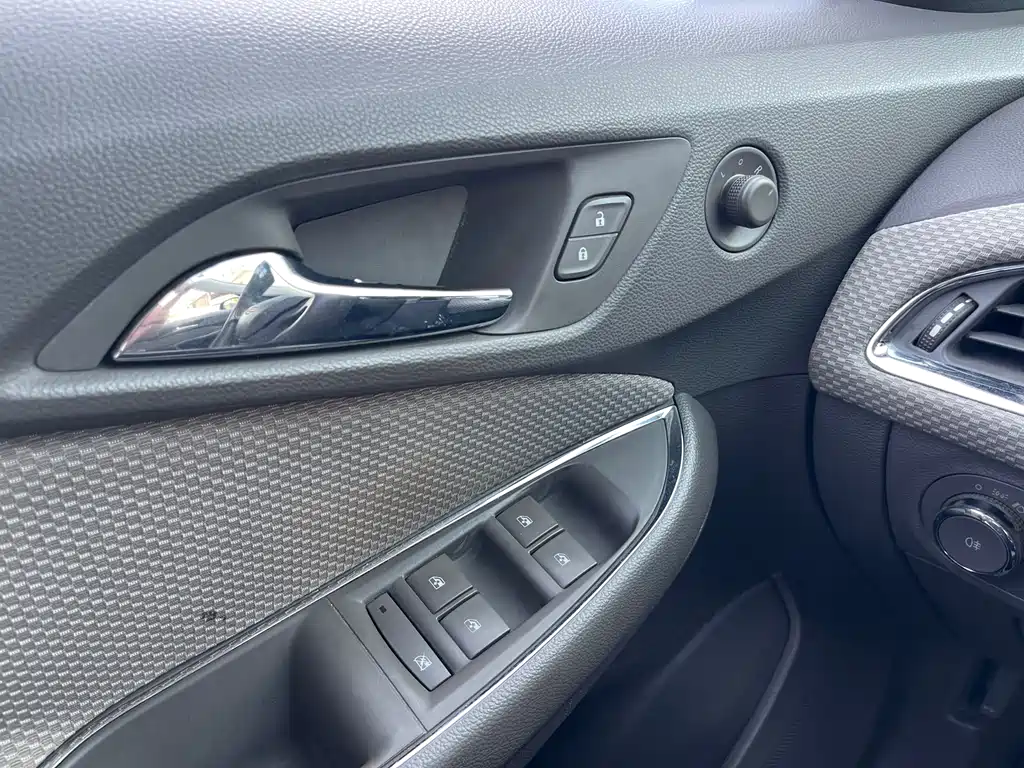 Chevrolet Cruze 2015 — фото 14