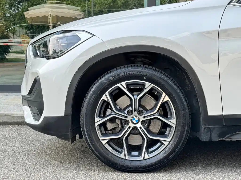 BMW X1 2020 — фото 3