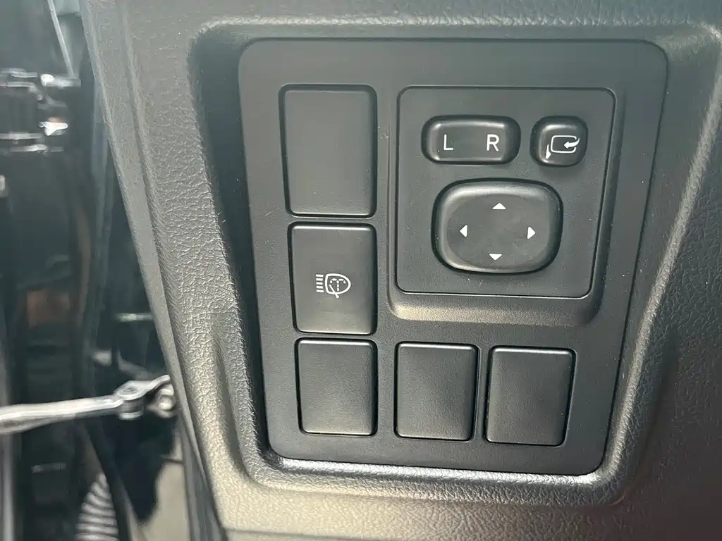 Toyota Prado 2017 — фото 21