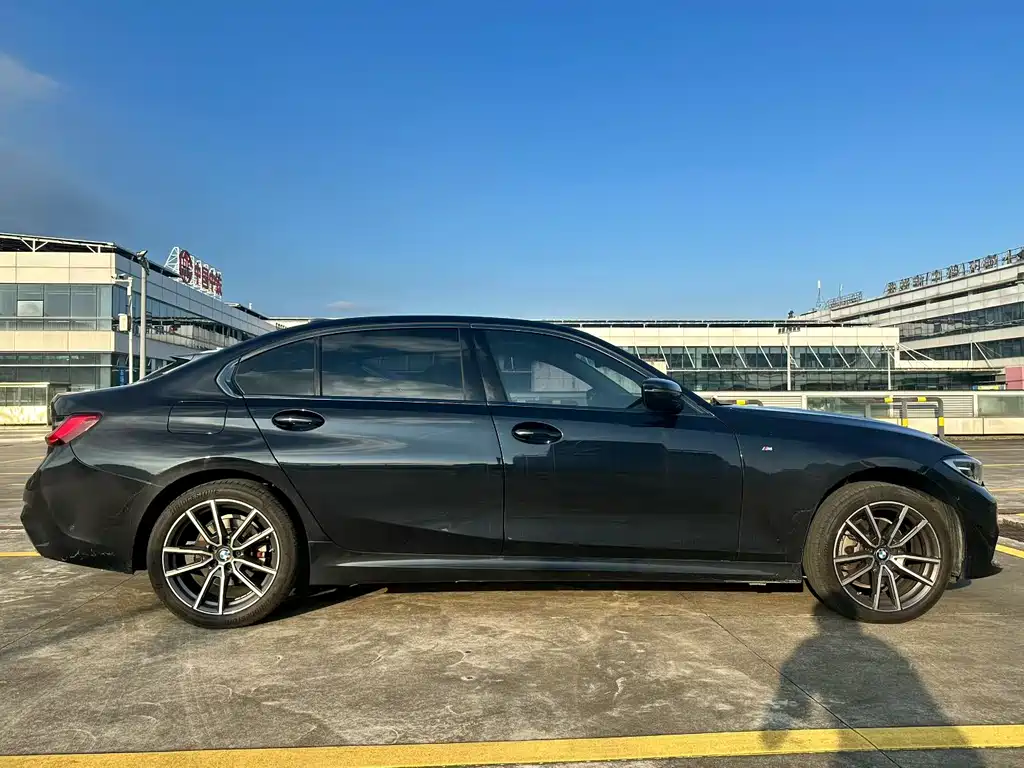 BMW 3 Series 2021