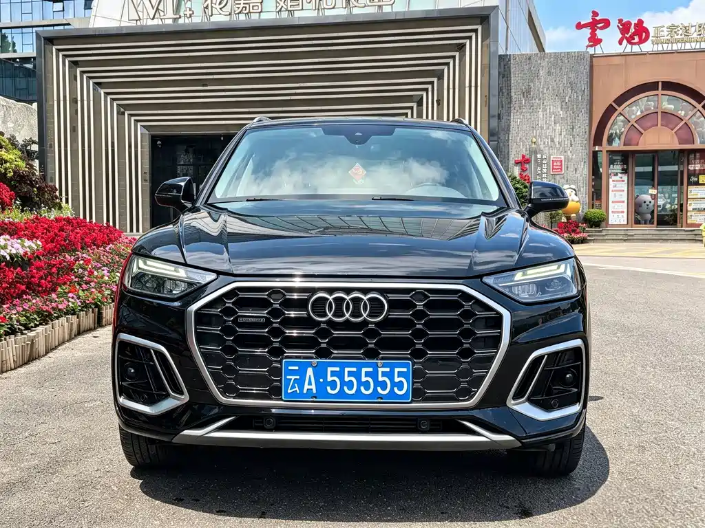 Audi Q5L 2022 — фото 2