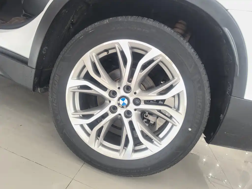 BMW X1 2017 — фото 16