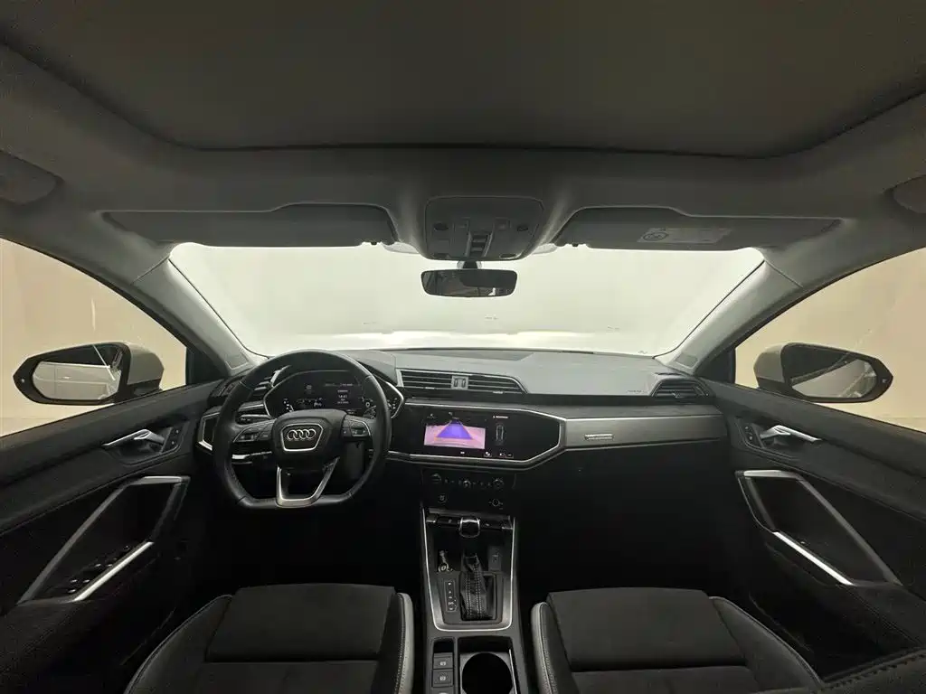 Audi Q3 2023 — фото 19
