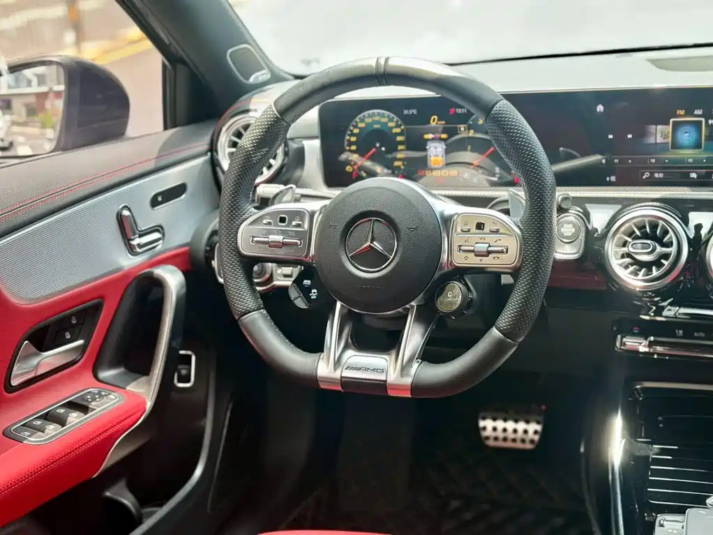 Mercedes-Benz A-Class AMG 2023 — фото 17